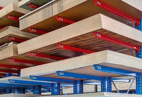 cantilever racking system for storing timber